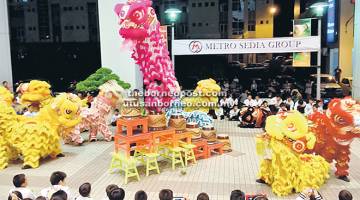 SEMPENA TBC: Saksikan kehebatan tarian singa Nanyang Wushu di Crown Towers malam ini sempena meraikan perayaan TBC tahun ini.