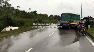 MALANG TIDAK BERBAU: Lokasi kejadian kemalangan berantai di Sibu.