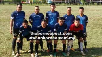 JUARA: Budak Kampung FC juara Pertandingan Bola Sepak 9s Piala Aidilfitri Kampung Tuie 2018. 