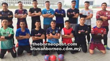 BERSEDIA: Skuad lelaki bola baling Sarawak sudah bersedia memberi cabaran pada SUKMA XIX di Perak September depan.  