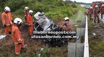 TRAGIK: Keadaan kenderaan mangsa selepas kebakaran berjaya dipadamkan.