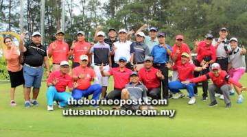 UNTUK ALBUM: Para pemain golf BRI bergambar beramai-ramai sebelum pertandingan bermula.