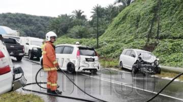 KEMALANGAN melibatkan dua kenderaan di Jalan Kalumpang, Semporna mengakibatkan lima tercedera termasuk tiga cedera parah.