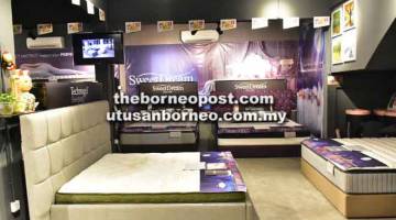 BERKUALITI: Set tilam SweetDream yang dijual di B&W Home Furnishing.