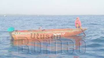 MANGSA tidak menyedari botnya kehabisan minyak kerana terleka semasa memancing di sekitar perairan Sg Pukul, Pulau Sebatik, Tawau.