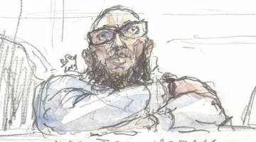 DIHUKUM PENJARA: Gambar fail diambil pada 25 Mac lalu menunjukkan sketsa Abdelkader Merah yang dibuat di kamar mahkamah Paris semasa perbicaraan rayuannya. — Gambar AFP  