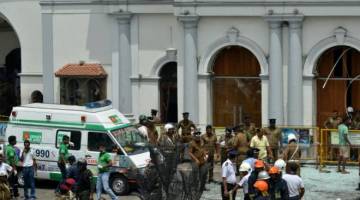 Letupan pertama dilaporkan berlaku di St Anthony's Shrine (gambar) di Colombo sebelum Gereja St Sebastian di Negombo. - Gambar AFP