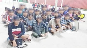 SERAMAI 46 PTI ditahan hasil serbuan Operasi Bersepadu Khas Esscom bersama Imigresen di lokasi yang disyaki tempat pendaratan dan persembunyian PTI.