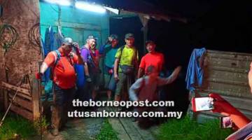 MUJUR SELAMAT: Ketujuh-tujuh sahabat berjaya tiba di Pusat Kawalan Bomba sekitar jam 11 malam kelmarin.