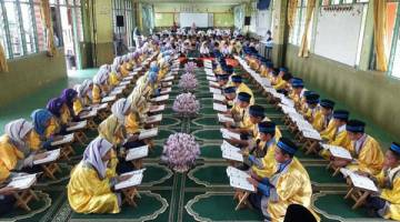 75 murid Tahun 6 yang menyertai majlis itu.