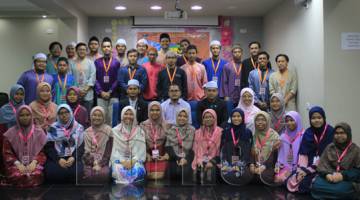GAMBAR kenangan bersama peserta Kem Istiqbal Mahasiswa Sabah Baharu.