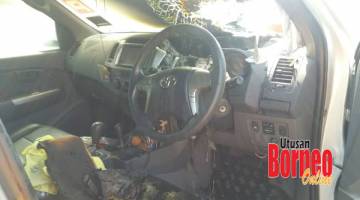 NYARIS MUSNAH: Dashboard kereta pacuan empat roda yang terbakar.