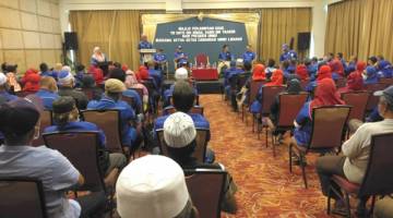 SOKONG CALON: 161 ketua cawangan UMNO hadir majlis perjumpaan mendengar ucapan Suhaimi.