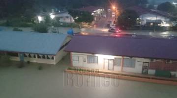 BANJIR: Salah satu kawasan yang terjejas banjir. - Foto ehsan pembaca.