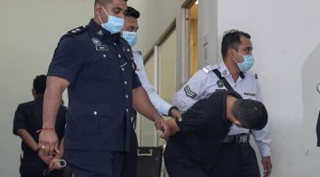 DIDAKWA: Hoi mengaku tidak bersalah di Mahkamah Majistret, Kajang semalam atas tuduhan memandu di bawah pengaruh alkohol sehingga menyebabkan kematian seorang operator kilang di Lebuhraya Kajang-Seremban (LEKAS), Jumaat lepas.  — Gambar Bernama