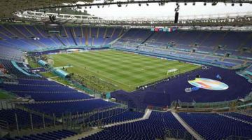 MEGAH: Pemandangan Stadium Olympic yang akan menjadi venue perlawanan pembukaan Kejohanan Euro 2020 di antara Itali dan Turki di Rom. — Gambar AFP