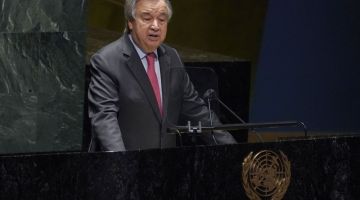 Gambar ini diambil pada 23 Februari 2022 ketika Guterres berucap pada mesyuarat Perhimpunan Agung ke-58 di New York mengenai konflik Rusia-Ukraine. Guterres akan bertemu dengan Zelensky di Ukraine pada minggu hadapan selepas singgah di Moscow bagi berbincang dengan Putin mengenai peperangan, menurut PBB kelmarin. — Gambar AFP