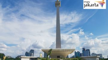 TUGU: Monumen Nasional setinggi 132 meter tersergam indah yang merupakan idea Presiden Soekarno.