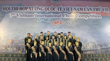 Kumpulan Koir atau Chamber Choir Sekolah Menengah Swasta St Joseph sekali lagi muncul sebagai Johan dalam pertandingan koir antarabangsa yang diadakan di Vietnam baru-baru ini.