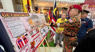 Khirudin meri penerang bekaul chara betapi penusah angus ba rumah ngagai Dr. Sim seraya diperatika sida bukai. -Gambar kong Jun Liung