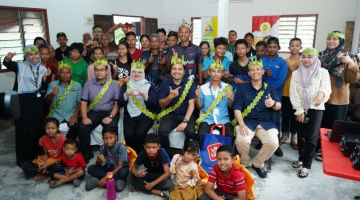JUARA: Program Advokasi dan Jangkauan untuk Kampung Orang Asli Negeri Sembilan dinobatkan sebagai juara bagi Anugerah WSIS 2024.