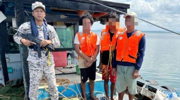 TANGKAP: Ketiga-tiga nelayan warga asing terbabit ditahan untuk siasatan lanjut.