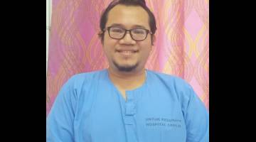 DR AHMAD SYAKIRAN.