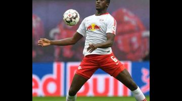 TONGGAK: Konate sertai Liverpool dari RB Leipzig untuk menguatkan barisan pertahanan skuad The Reds. — Gambar AFP