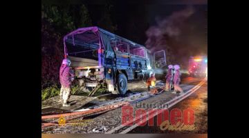 PADAM: Pasukan bomba berjaya mengawal kebakaran lori di Jalan Ranau- Kundasang di sini.