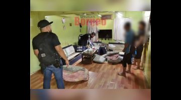 OP TAPIS: Salah sebuah rumah yang diserbu semasa pasukan polis dari BSJN IPD Keningau menjalankan Op Tapis Khas di sini.